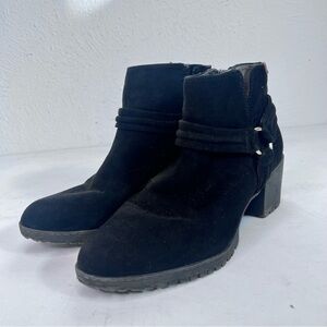 Elegant Black Ankle Boots